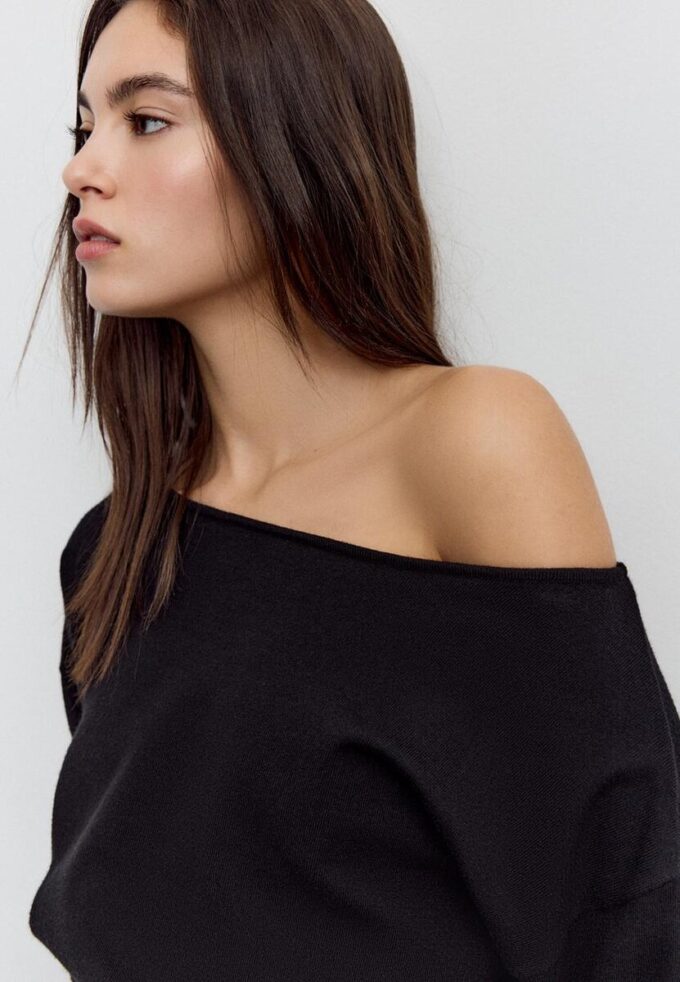 Asymmetric Knit Sweater Asymmetric Knit Sweater