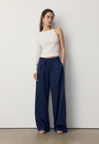 Asymmetric T-Shirt with Metal Buckle