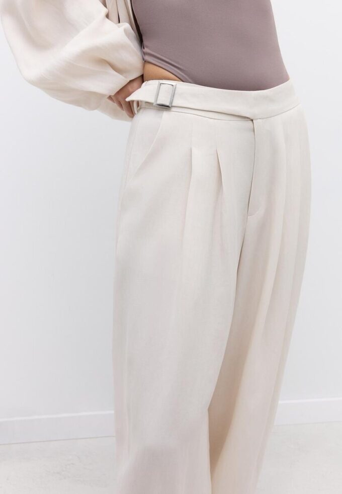 Balloon Trousers with Buckle Balloon Trousers with Buckle