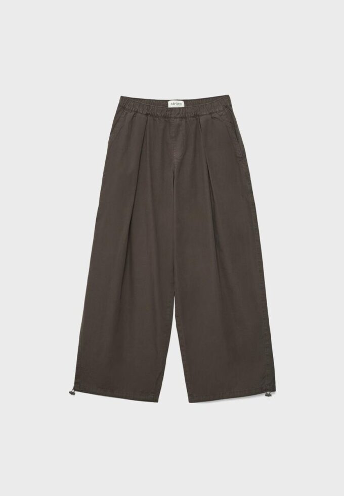 Barrel Poplin Trousers with Stoppers Barrel Poplin Trousers with Stoppers