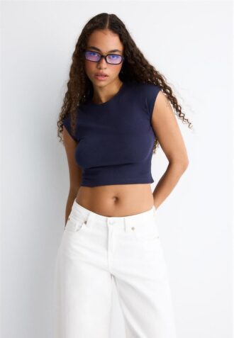 Basic Fitted Crop T-Shirt