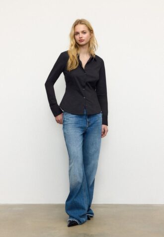 Basic Fitted Shirt
