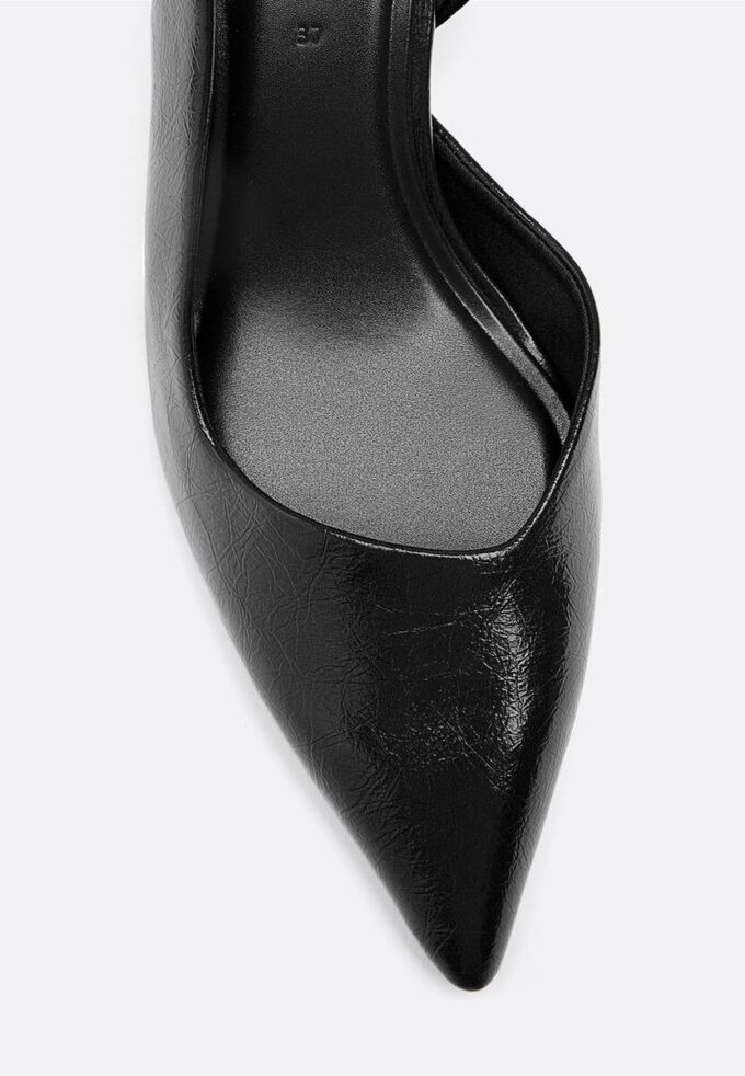Basic High-Heel Shoes