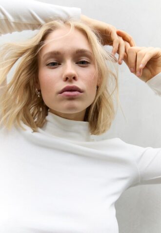 Basic High Neck T-Shirt