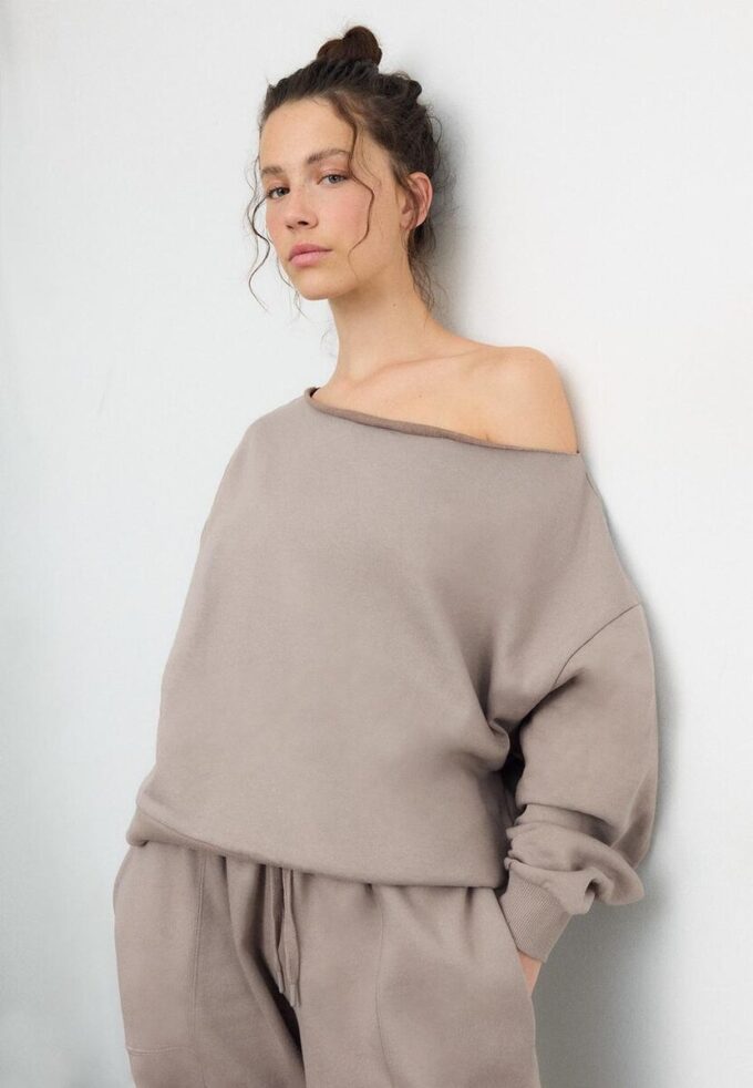 Basic Off-The-Shoulder Sweatshirt