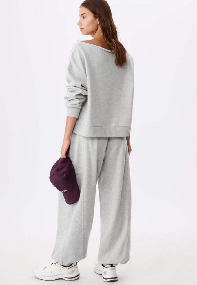 Basic Off-The-Shoulder Sweatshirt Basic Off-The-Shoulder Sweatshirt