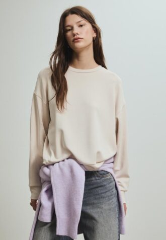 Basic Soft-Touch Sweatshirt