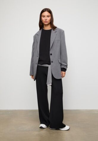 Basic Soft-Touch Sweatshirt