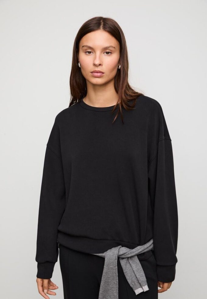 Basic Soft-Touch Sweatshirt Basic Soft-Touch Sweatshirt