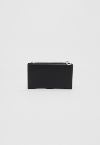 Basic Zip-Up Purse
