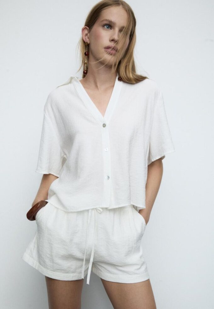 Button-Up Flowing Shirt Button-Up Flowing Shirt