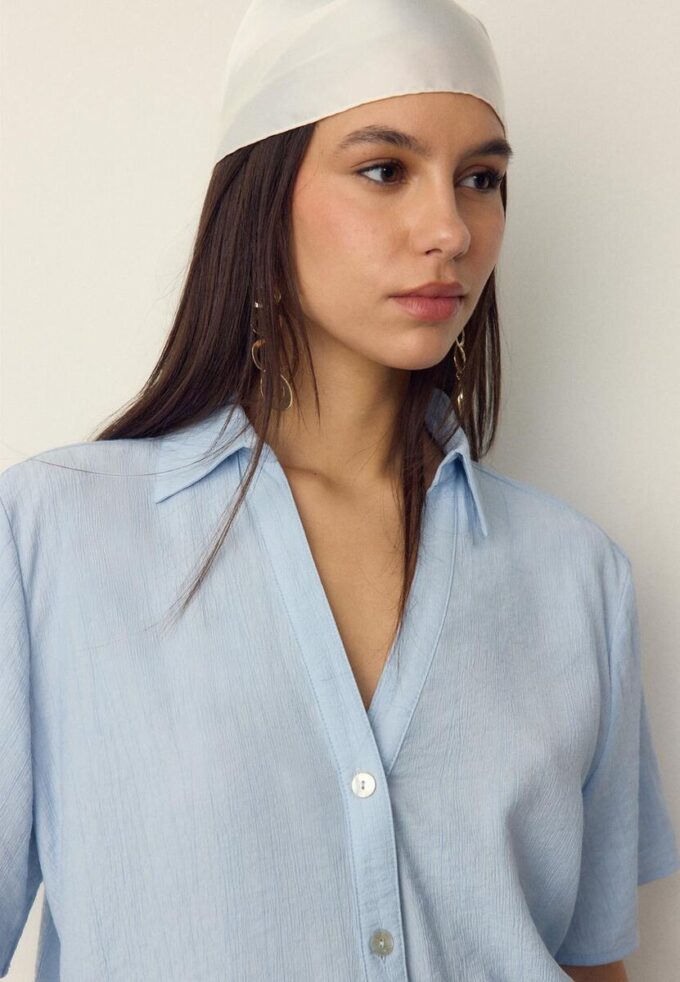 Button-Up Flowing Shirt Button-Up Flowing Shirt