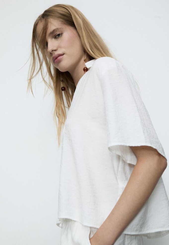 Button-Up Flowing Shirt Button-Up Flowing Shirt