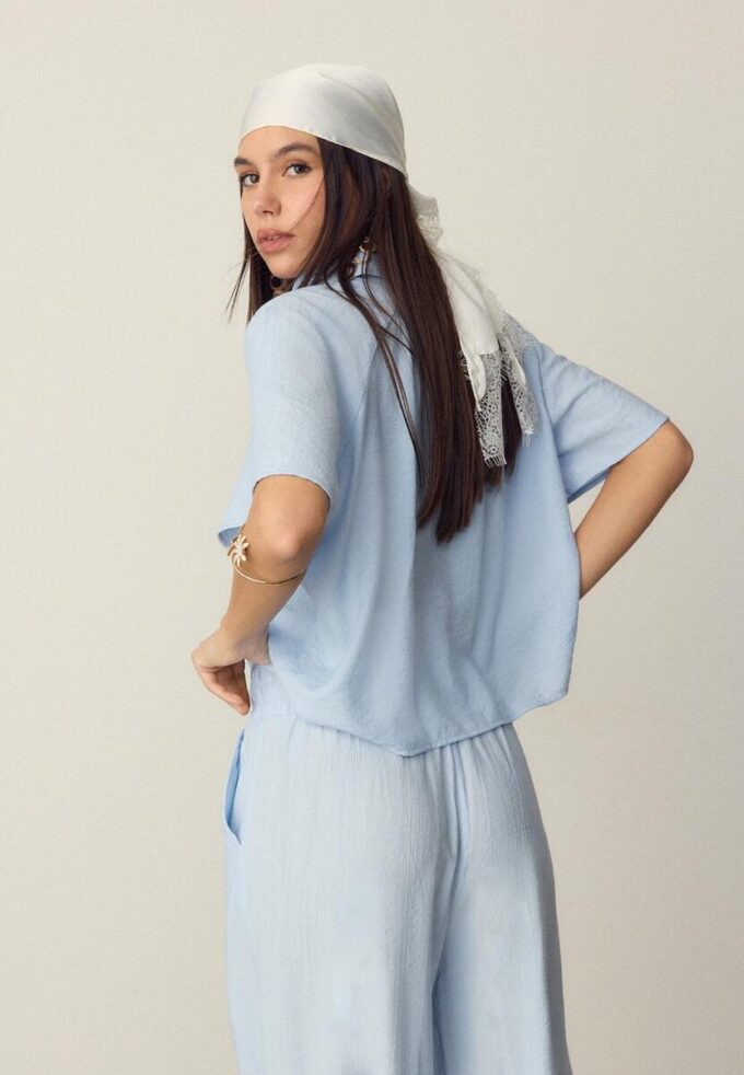 Button-Up Flowing Shirt Button-Up Flowing Shirt