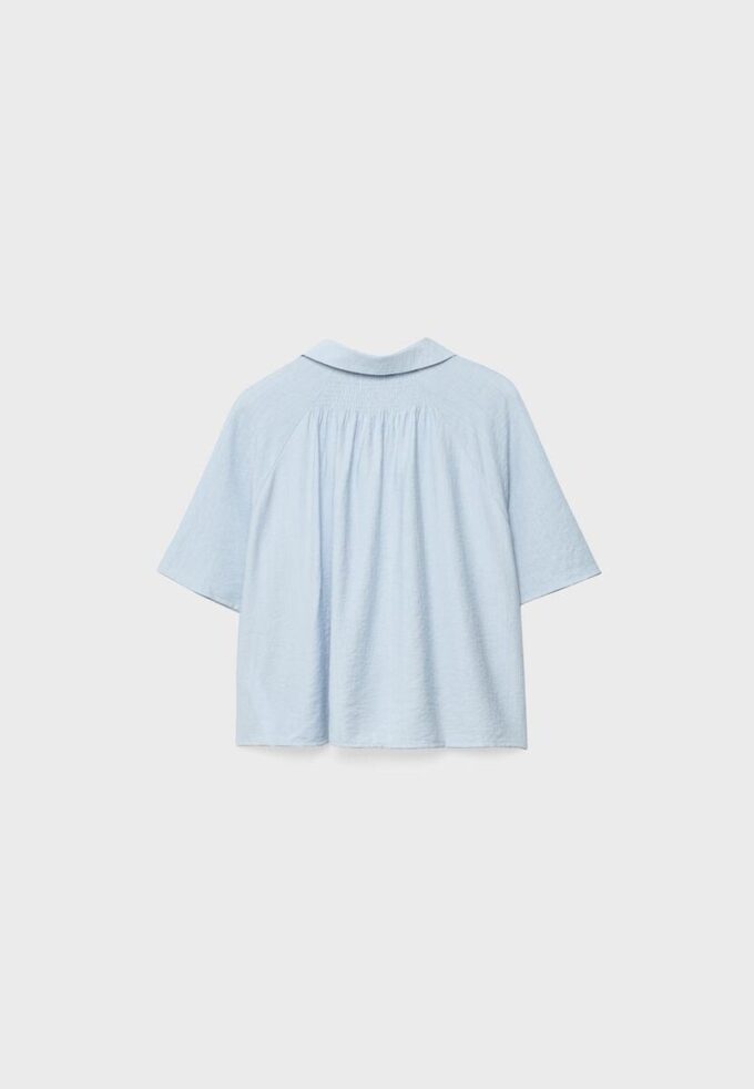 Button-Up Flowing Shirt Button-Up Flowing Shirt