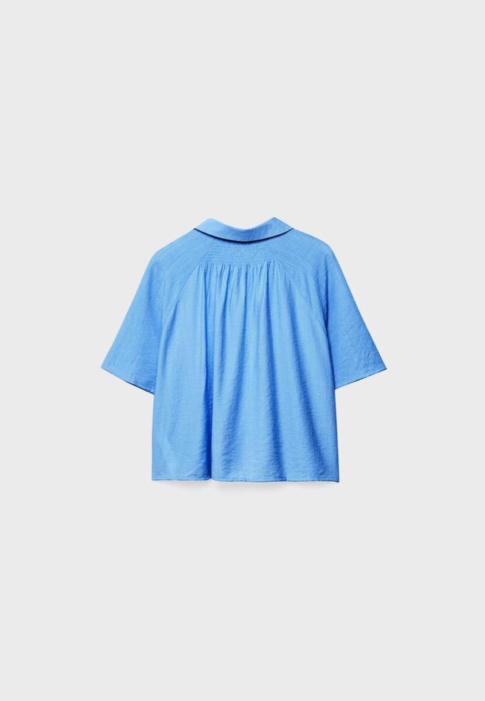 Button-Up Flowing Shirt Button-Up Flowing Shirt