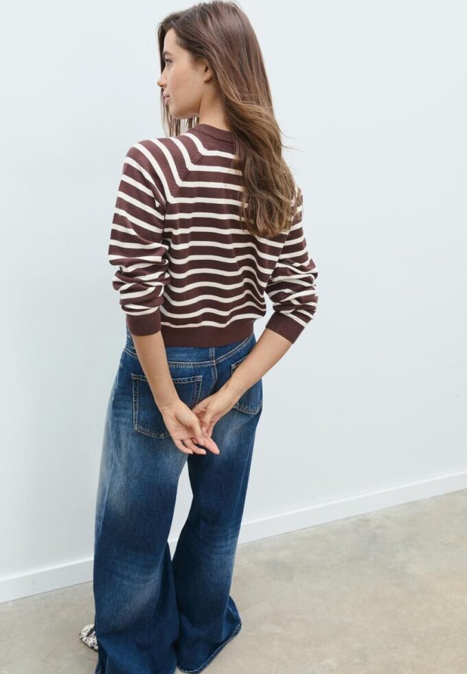 Button-Up Knit Cardigan with Raglan Sleeves Button-Up Knit Cardigan with Raglan Sleeves