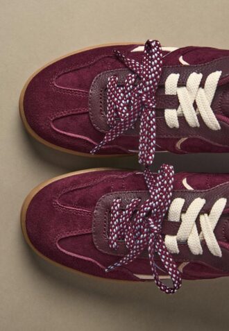 Casual Sneakers with Double Laces