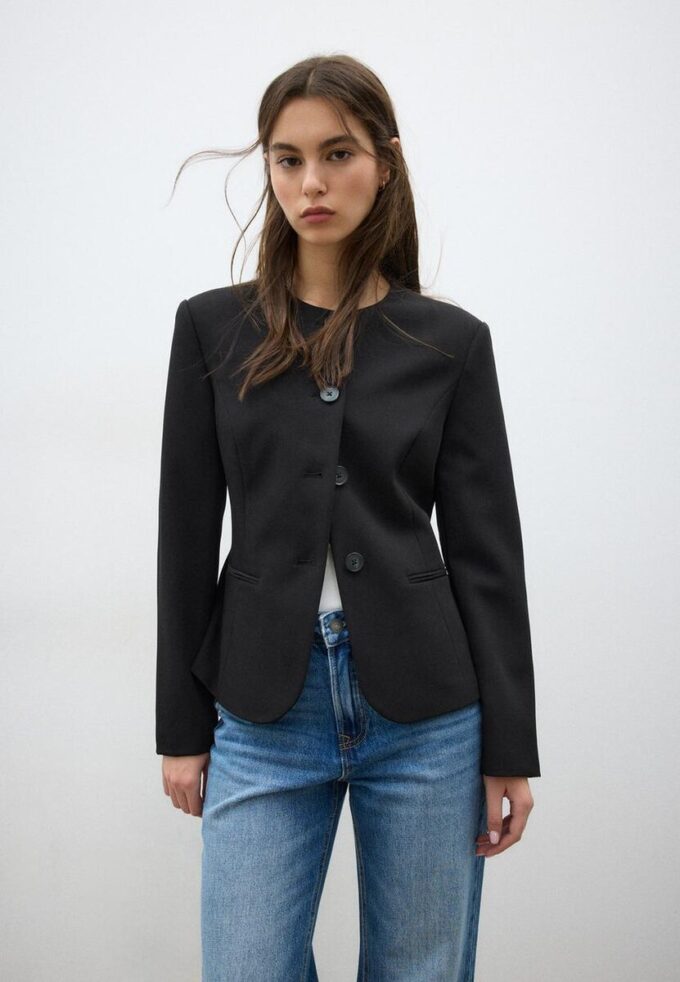 Collarless Blazer