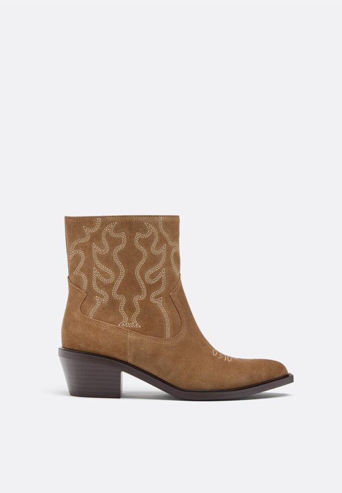 Cowboy Heeled Leather Ankle Boots