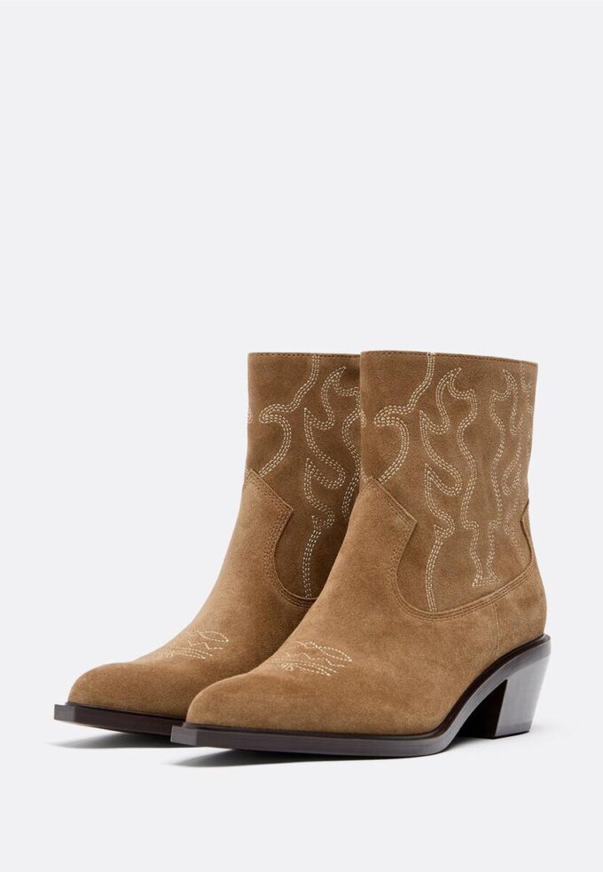 Cowboy Heeled Leather Ankle Boots