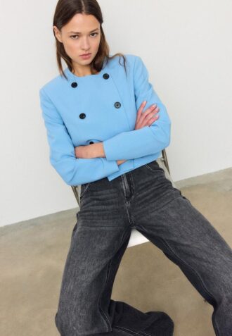 Cropped Round Neck Blazer