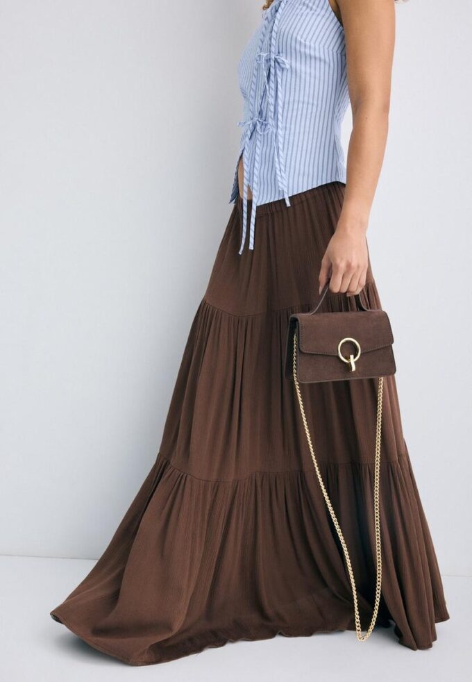 Crossbody Bag with a Round Clasp Crossbody Bag with a Round Clasp