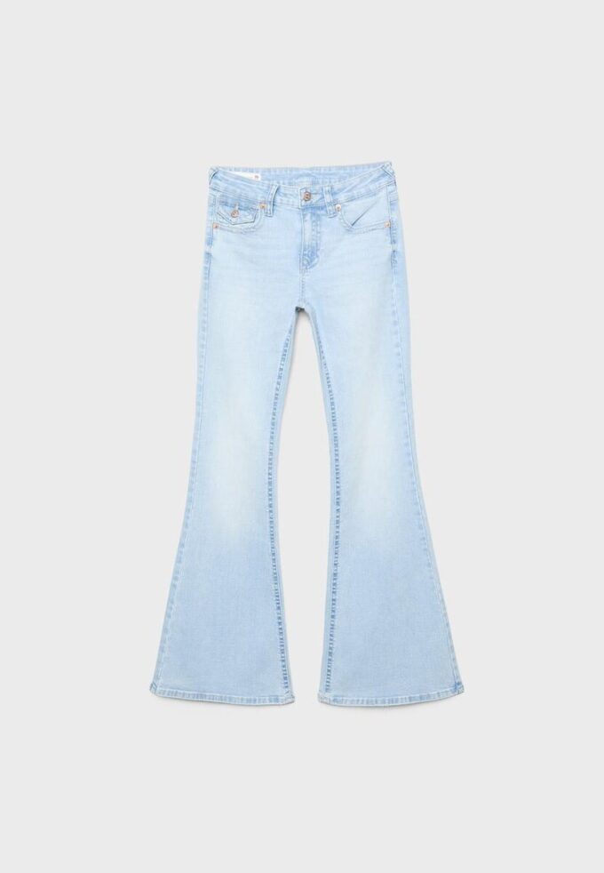 D04 Low Rise Flared Jeans D04 Low Rise Flared Jeans