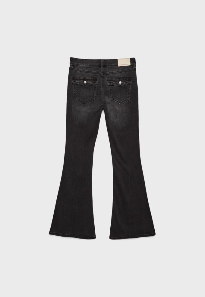 D04 Low Rise Flared Jeans D04 Low Rise Flared Jeans