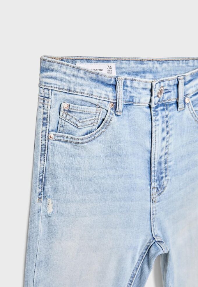 D07 Regular Waist Skinny Jeans