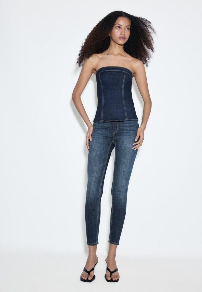 D07 Regular Waist Skinny Jeans D07 Regular Waist Skinny Jeans