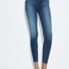 D07 Regular Waist Skinny Jeans