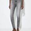 D07 Regular Waist Skinny Jeans