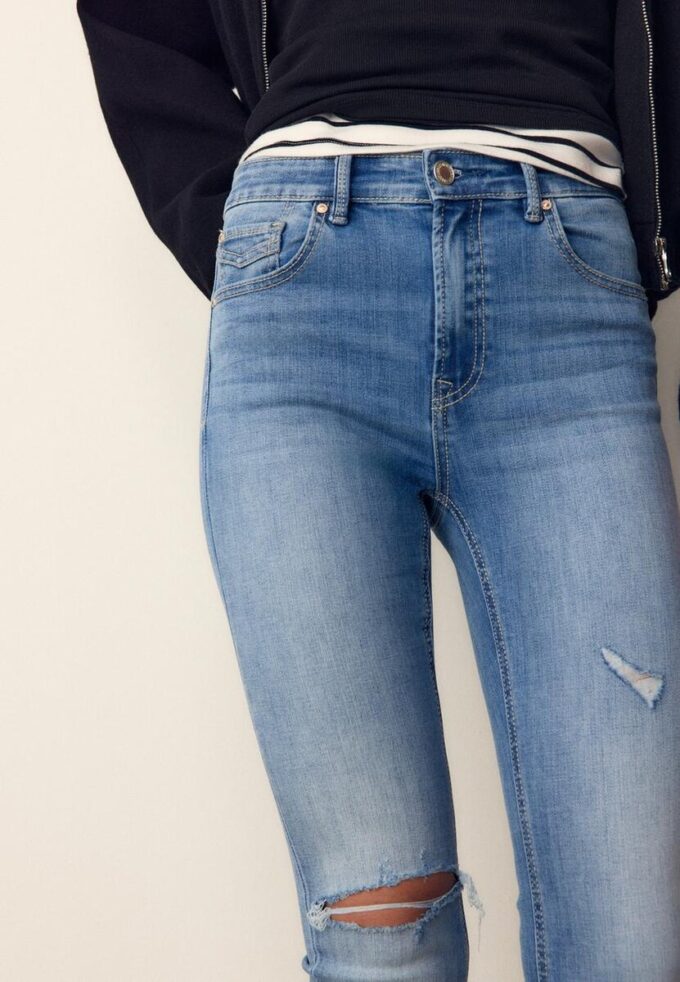 D07 Regular Waist Skinny Jeans D07 Regular Waist Skinny Jeans