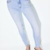 D07 Regular Waist Skinny Jeans