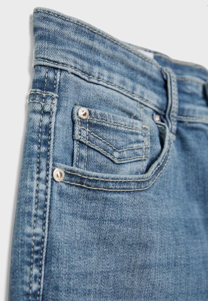 D07 Regular Waist Skinny Jeans D07 Regular Waist Skinny Jeans