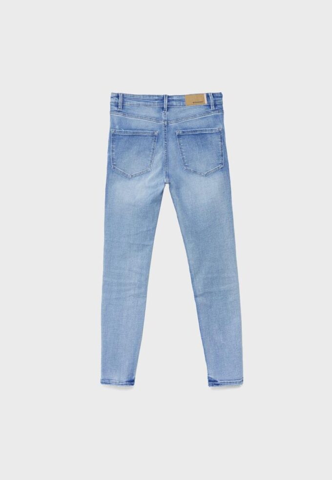 D07 Regular Waist Skinny Jeans