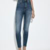 D09 Super High-Waist Skinny Jeans
