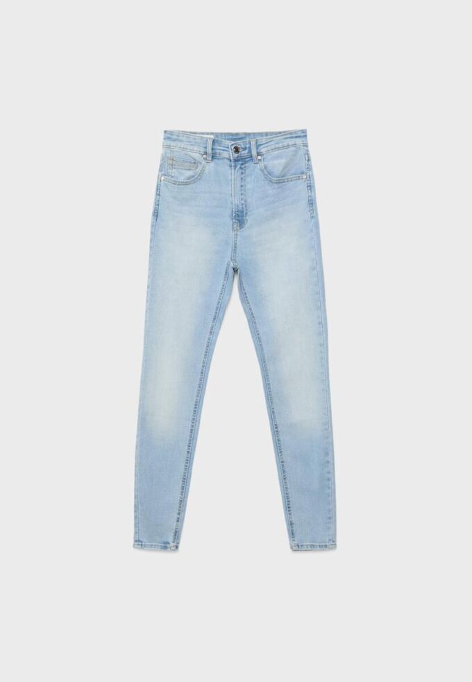 D09 Super High-Waist Skinny Jeans
