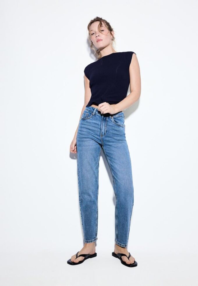 D10 Slim Fit Mom Jeans D10 Slim Fit Mom Jeans