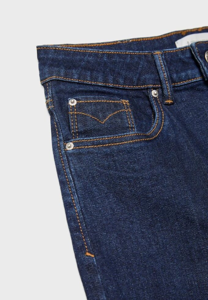 D10 Slim Fit Mom Jeans D10 Slim Fit Mom Jeans