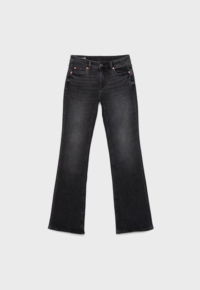 D67 Slim Bootcut Jeans D67 Slim Bootcut Jeans