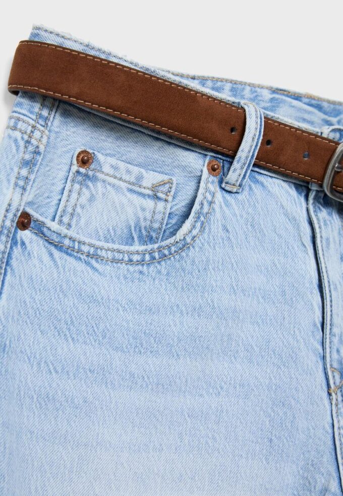 D68 Boot-Cut Jeans with Belt D68 Boot-Cut Jeans with Belt