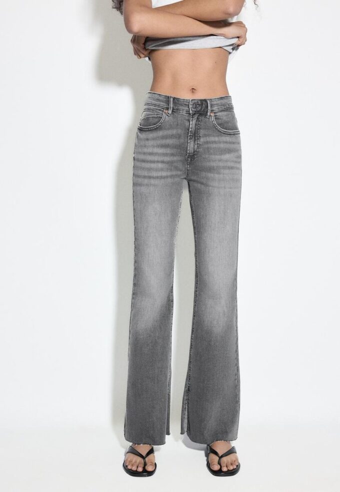 D74 Flared Jeans with Slit D74 Flared Jeans with Slit