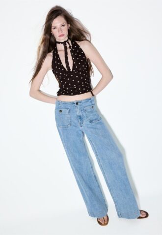 D77 Minimalist Jeans with Pockets