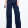 D77 Minimalist Jeans with Pockets