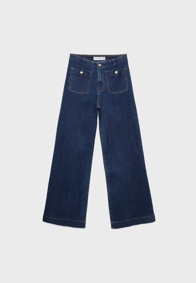 D77 Minimalist Jeans with Pockets