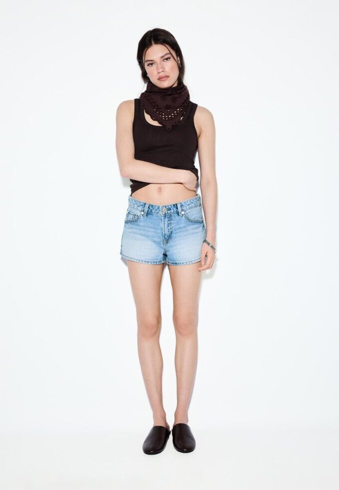D79 Low-Waist Shorts D79 Low-Waist Shorts