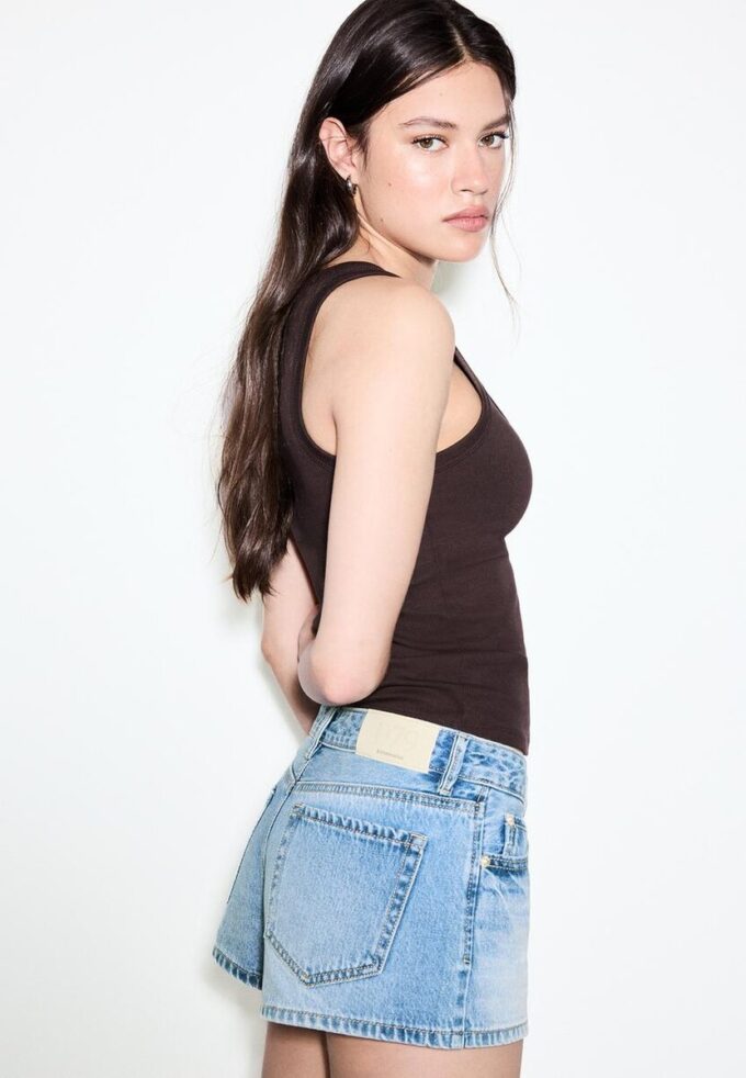 D79 Low-Waist Shorts D79 Low-Waist Shorts