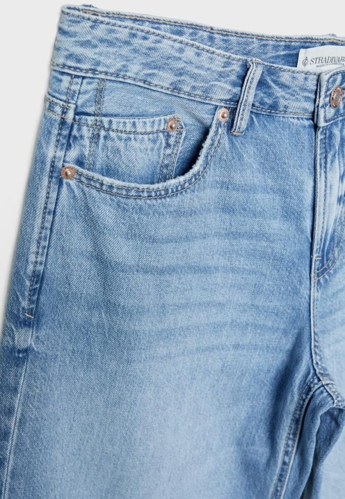 D91 Low Wide-Leg Jeans